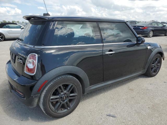 Photo 3 from auction – 2011 MINI COOPER S with VIN WMWSV3C54BTY12094