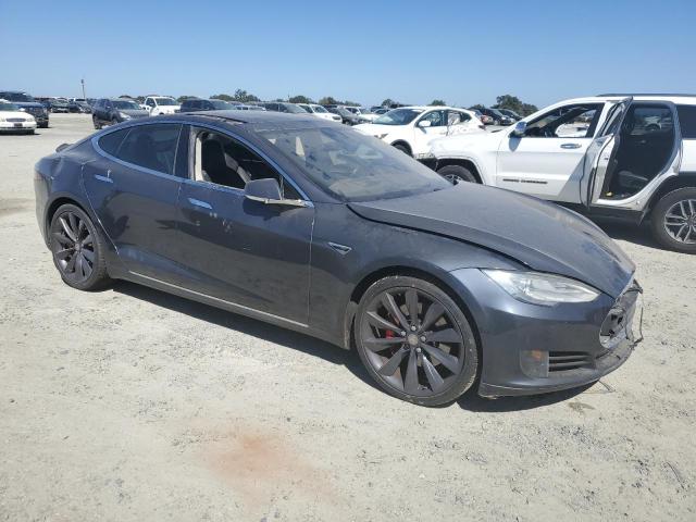 Photo 4 from auction – 2015 TESLA MODEL S with VIN 5YJSA1E1XFF115731