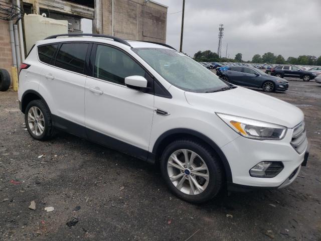 Photo 4 from auction – 2018 FORD ESCAPE SE with VIN 1FMCU9GD1JUB74843