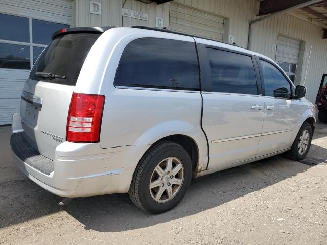 Photo 3 from auction – 2010 CHRYSLER TOWN & COU with VIN 2A4RR5D13AR204290