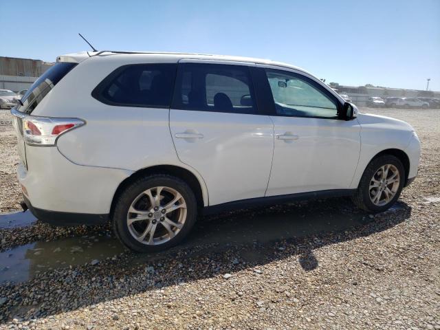 Photo 3 from auction – 2014 MITSUBISHI OUTLANDER with VIN JA4AZ3A35EZ014610