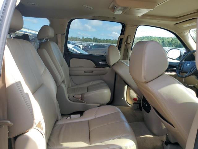 Photo 11 from auction – 2008 CHEVROLET SUBURAN with VIN 1GNFK16Y68R279024