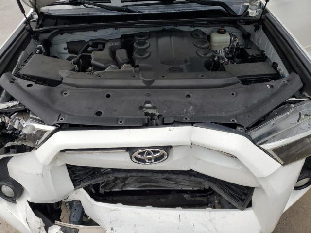 Photo 12 from auction – 2020 TOYOTA 4RUNNER SR with VIN JTEBU5JR2L5783526