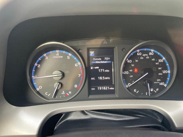 Photo 8 from auction – 2018 TOYOTA RAV4 LE with VIN 2T3BFREV8JW776938