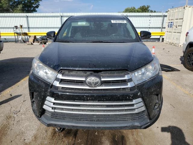 Photo 5 from auction – 2017 TOYOTA HIGHLANDER with VIN 5TDBZRFH0HS384113