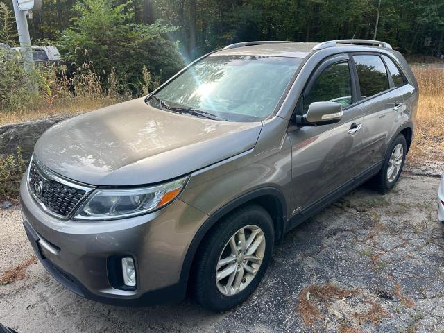 Photo 2 from auction – 2015 KIA SORENTO LX with VIN 5XYKTCA65FG655102