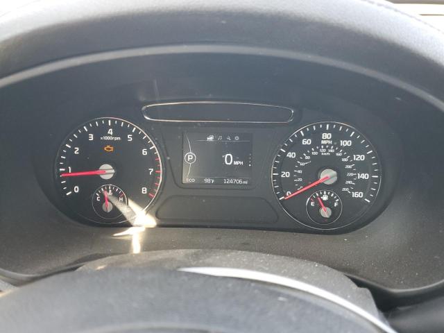 Photo 9 from auction – 2016 KIA SORENTO LX with VIN 5XYPG4A30GG061900