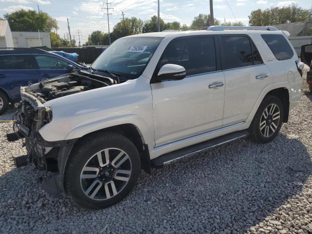 TOYOTA 4RUNNER SR 2019 with VIN JTEBU5JRXK5728532 - Photo from auction