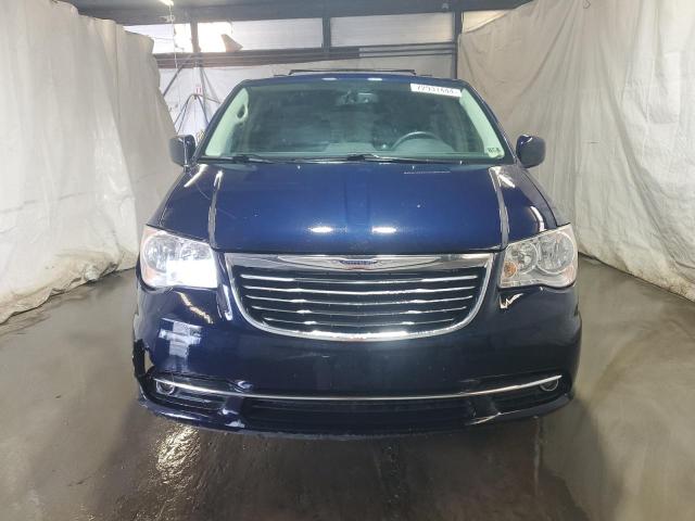 Photo 5 from auction – 2016 CHRYSLER TOWN & COU with VIN 2C4RC1BG2GR142610