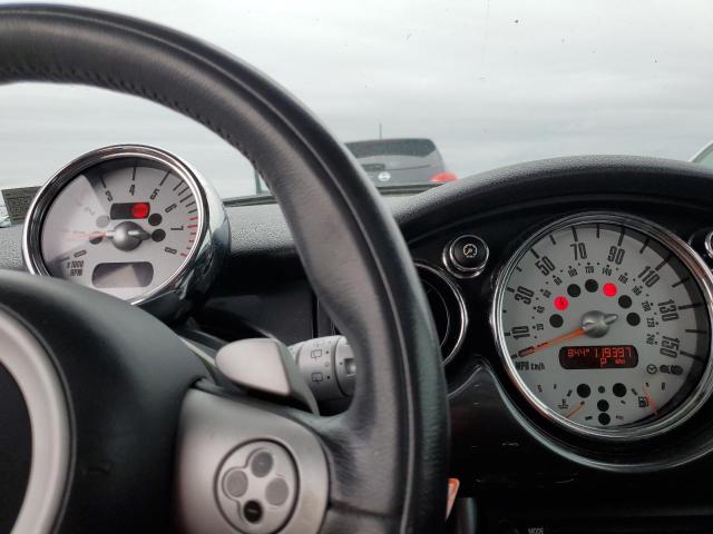 Photo 9 from auction – 2006 MINI COOPER S with VIN WMWRE33526TJ35325