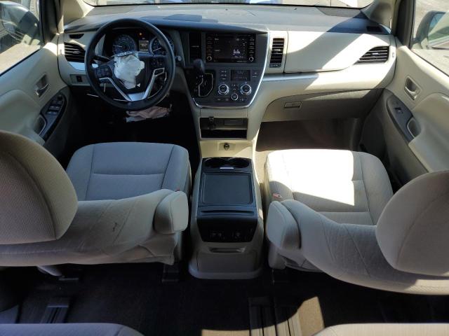 Photo 8 from auction – 2018 TOYOTA SIENNA LE with VIN 5TDKZ3DC5JS943908