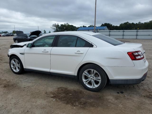 Photo 2 from auction – 2013 FORD TAURUS SEL with VIN 1FAHP2E83DG208157