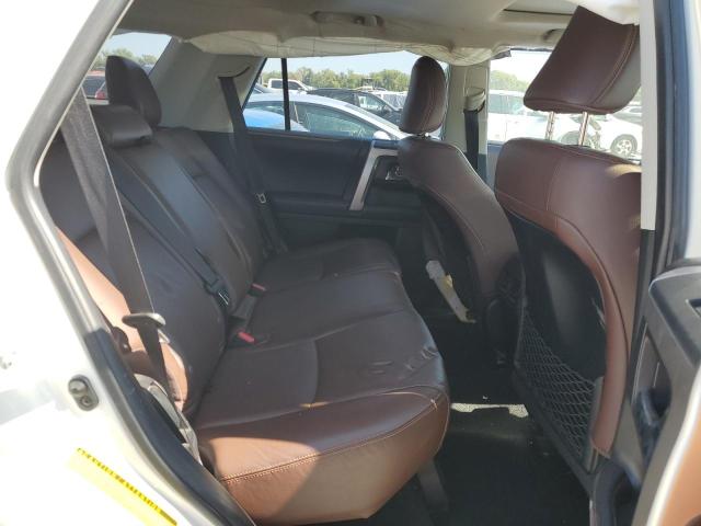 Photo 10 from auction – 2018 TOYOTA 4RUNNER SR with VIN JTEBU5JR7J5607861
