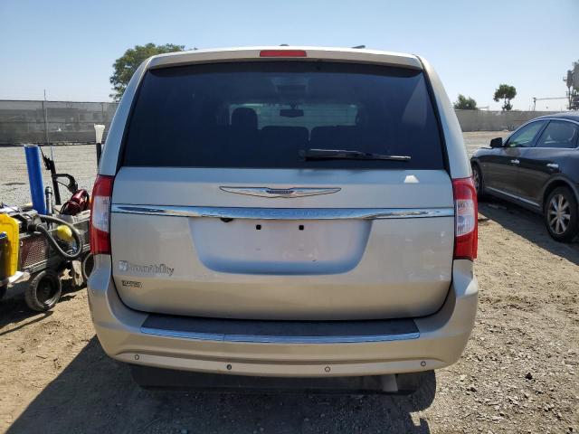 Photo 6 from auction – 2014 CHRYSLER TOWN & COU with VIN 2C4RC1BG8ER460258
