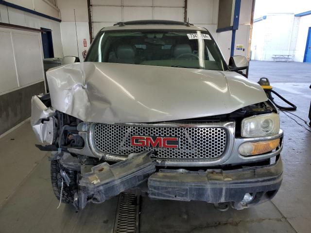 Photo 12 from auction – 2005 GMC YUKON DENA with VIN 1GKEK63U25J140347