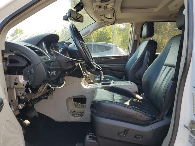 Photo 7 from auction – 2015 CHRYSLER TOWN & COU with VIN 2C4RC1CG8FR672593