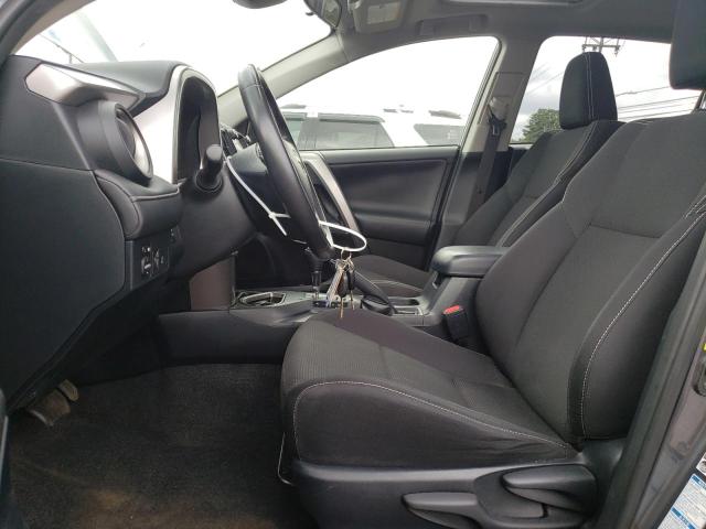 Photo 7 from auction – 2017 TOYOTA RAV4 XLE with VIN JTMRFREV7HD204068
