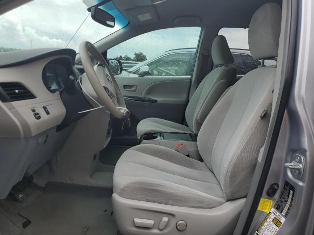 Photo 7 from auction – 2012 TOYOTA SIENNA LE with VIN 5TDKK3DC0CS253748