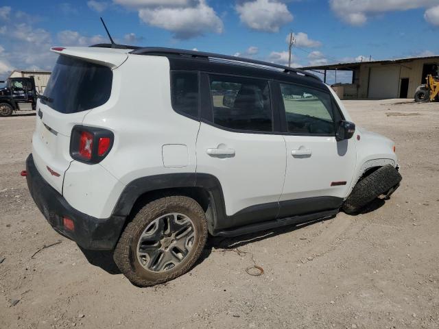 Photo 3 from auction – 2015 JEEP RENEGADE T with VIN ZACCJBCT9FPB90878