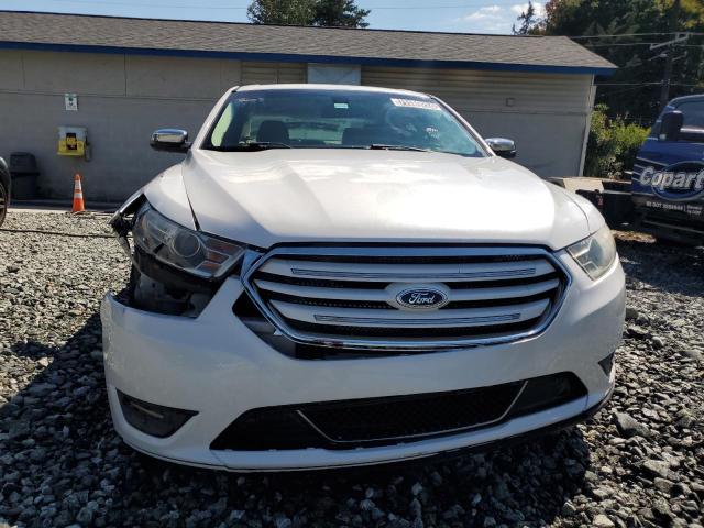 Photo 5 from auction – 2015 FORD TAURUS LIM with VIN 1FAHP2F88FG102787