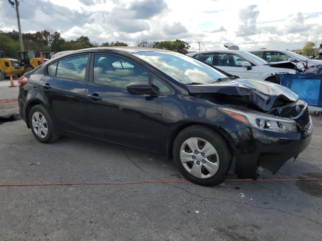 Photo 4 from auction – 2017 KIA FORTE LX with VIN 3KPFK4A7XHE035607