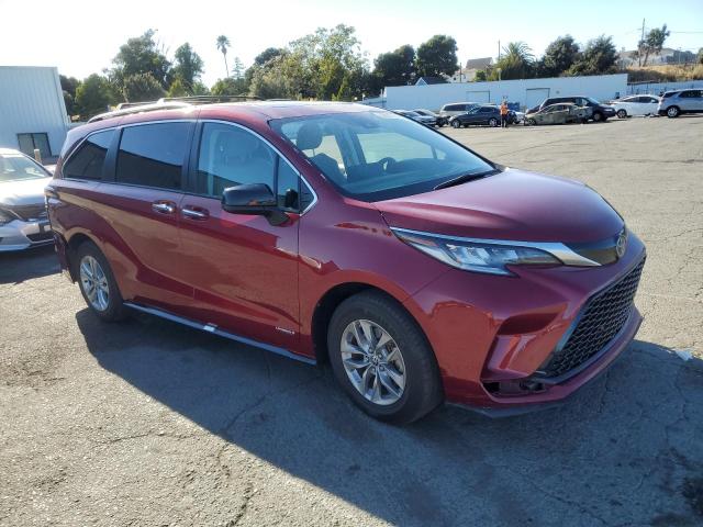 Photo 4 from auction – 2021 TOYOTA SIENNA XSE with VIN 5TDDSKFC0MS031115