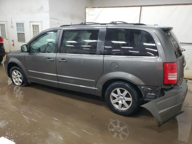 Photo 2 from auction – 2010 CHRYSLER TOWN & COU with VIN 2A4RR8DX0AR365685