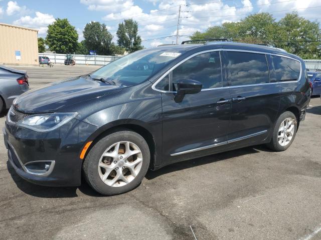CHRYSLER PACIFICA T 2017 with VIN 2C4RC1EG8HR627881 - Photo from auction