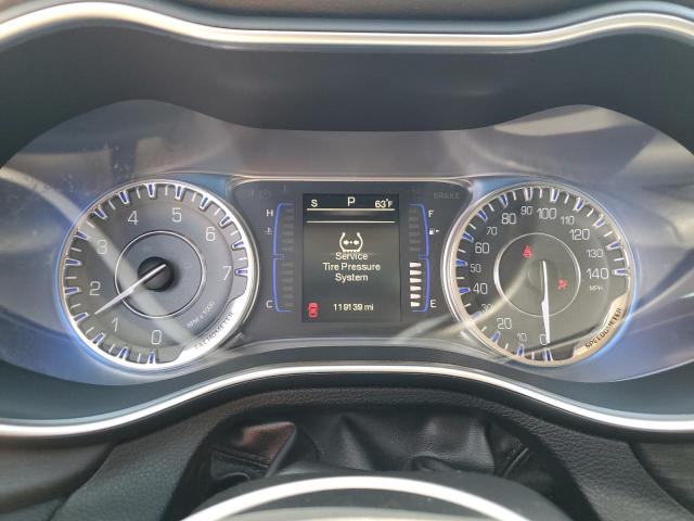 Photo 9 from auction – 2015 CHRYSLER 200 LIMITE with VIN 1C3CCCAB7FN755023