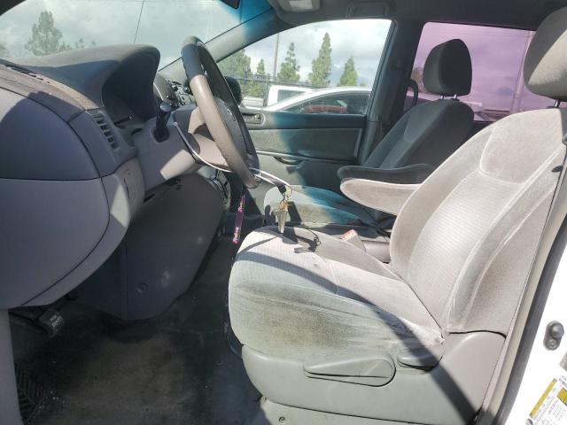 Photo 7 from auction – 2010 TOYOTA SIENNA CE with VIN 5TDKK4CC5AS293294