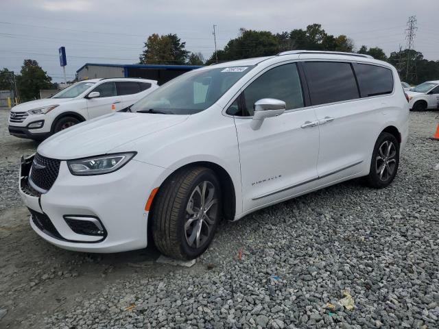 CHRYSLER PACIFICA P 2022 with VIN 2C4RC3PG1NR164373 - Photo from auction