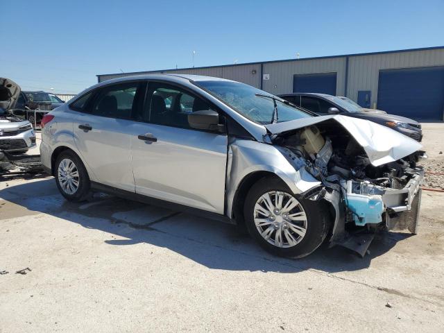 Photo 4 from auction – 2015 FORD FOCUS S with VIN 1FADP3E29FL356758