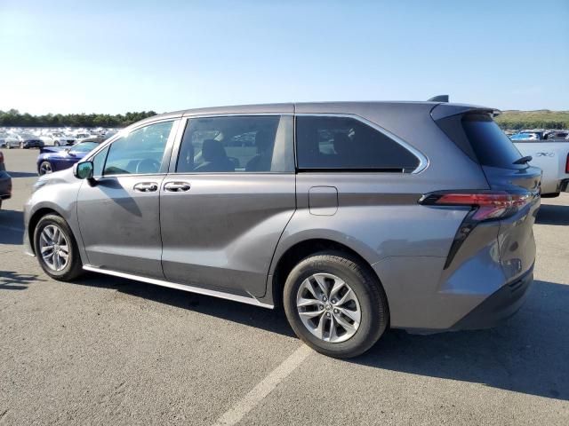 Photo 2 from auction – 2022 TOYOTA SIENNA LE with VIN 5TDKRKEC4NS081005