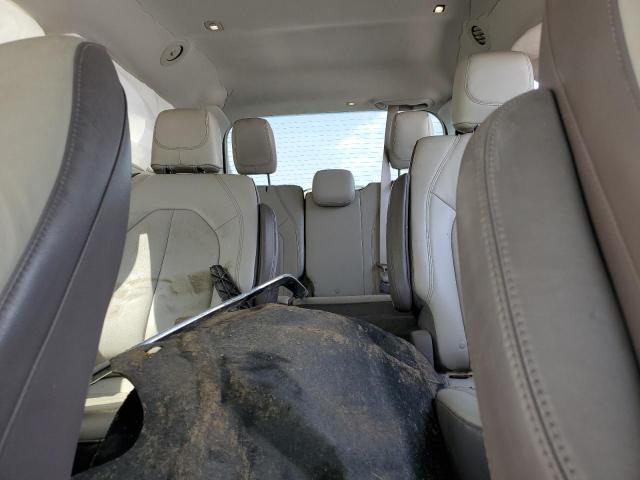 Photo 10 from auction – 2017 CHRYSLER PACIFICA T with VIN 2C4RC1BG2HR733912