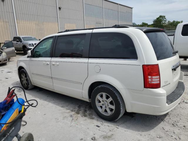 Photo 2 from auction – 2010 CHRYSLER TOWN & COU with VIN 2A4RR5D17AR432048