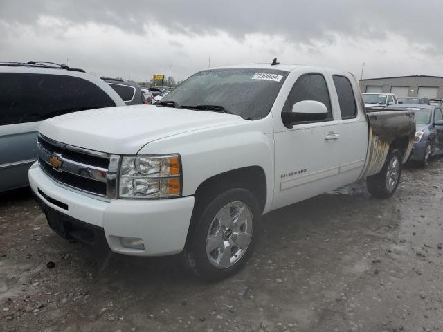 CHEVROLET SILVERADO 2010 with VIN 1GCSCTE06AZ225398 - Photo from auction