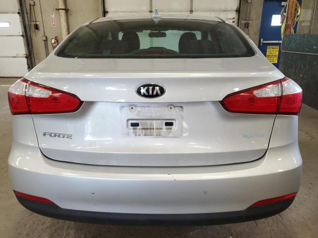 Photo 6 from auction – 2016 KIA FORTE with VIN KNAFK4A68G5559904
