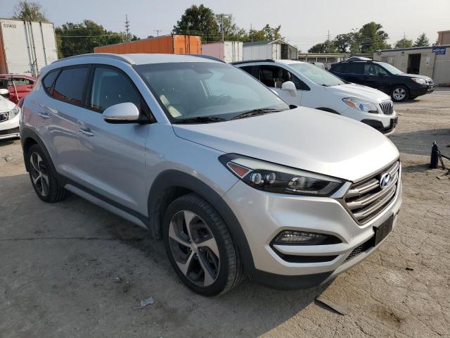Photo 4 from auction – 2017 HYUNDAI TUCSON LIM with VIN KM8J3CA23HU369674