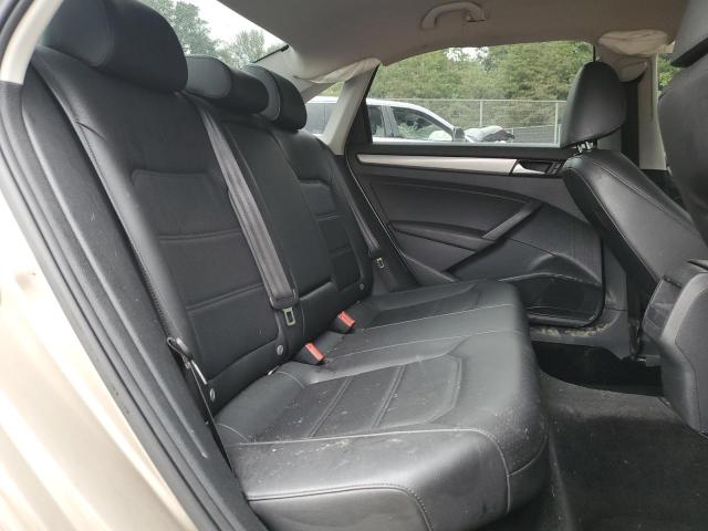 Photo 10 from auction – 2015 VOLKSWAGEN PASSAT S with VIN 1VWAT7A30FC120155