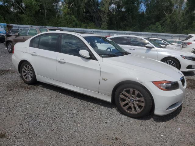 Photo 4 from auction – 2006 BMW 325 I AUTO with VIN WBAVB17586NK40400