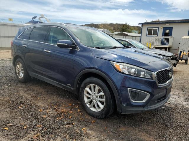 Photo 4 from auction – 2016 KIA SORENTO LX with VIN 5XYPGDA37GG102202
