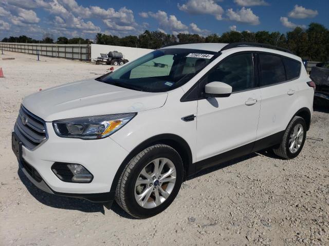 FORD ESCAPE SE 2018 with VIN 1FMCU0GD3JUD52151 - Photo from auction