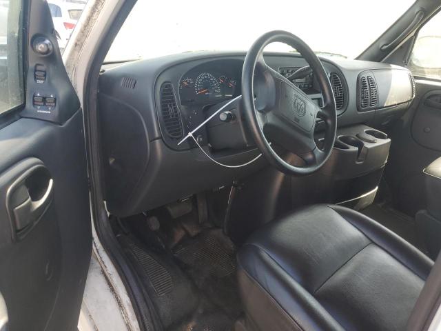 Photo 8 from auction – 2001 DODGE RAM WAGON with VIN 2B4HB15Y01K506121