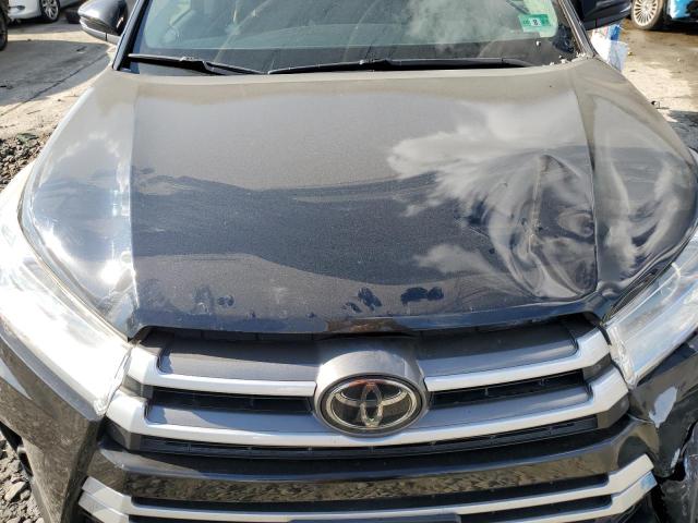 Photo 12 from auction – 2018 TOYOTA HIGHLANDER with VIN 5TDBZRFH0JS908396