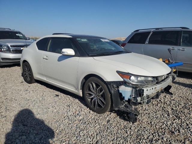 Photo 4 from auction – 2016 TOYOTA SCION TC with VIN JTKJF5C79GJ018616