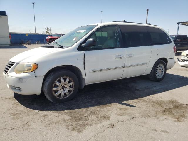 CHRYSLER TOWN & COU 2005 with VIN 2C4GP54L95R137351 - Photo from auction