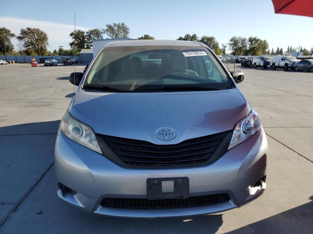 Фото 5 с аукциона – 2011 TOYOTA SIENNA с VIN 5TDZK3DC3BS139028