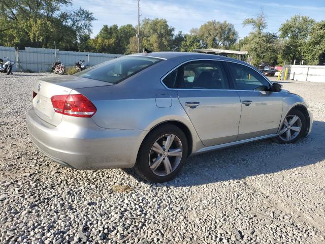 Photo 3 from auction – 2014 VOLKSWAGEN PASSAT S with VIN 1VWAT7A3XEC025956