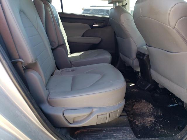 Photo 11 from auction – 2022 TOYOTA HIGHLANDER with VIN 5TDGZRBH0NS201302
