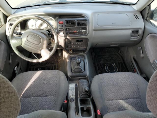 Photo 8 from auction – 2001 CHEVROLET TRACKER with VIN 2CNBJ13C416958015